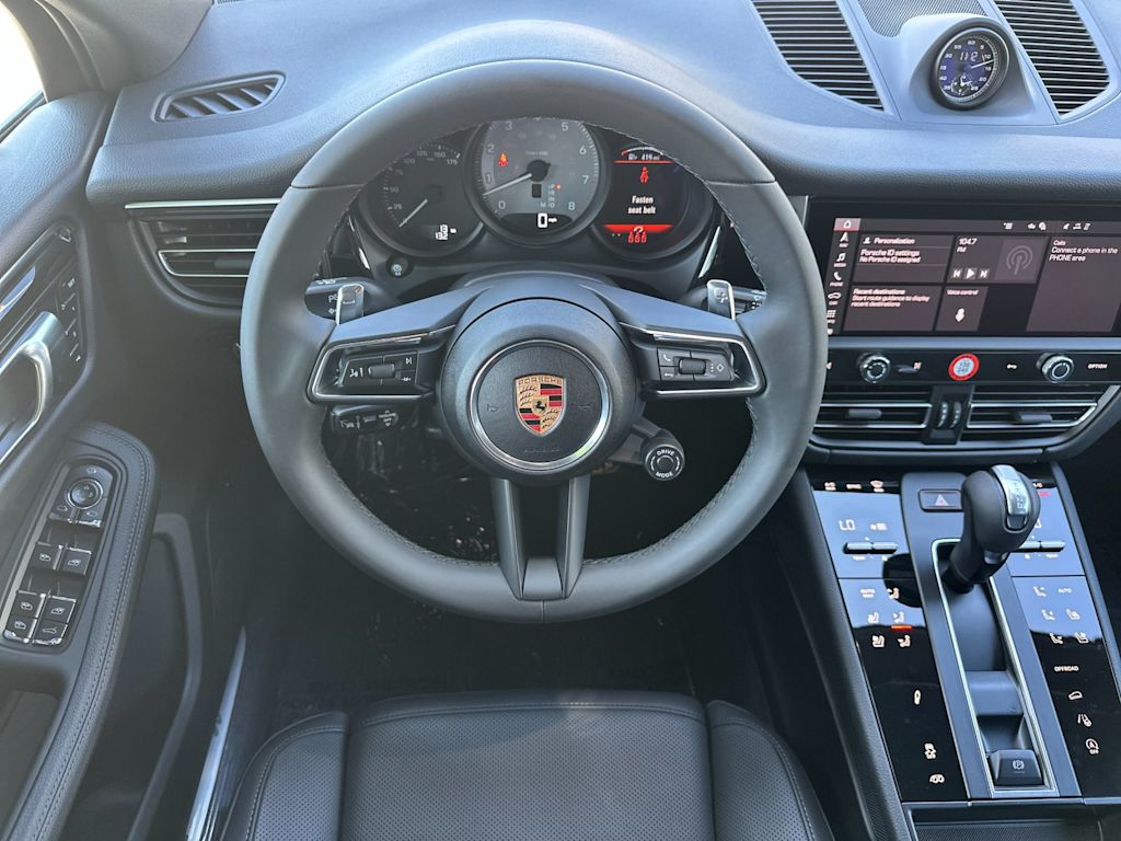 Thumbnail: 2026 Porsche Macan - 9