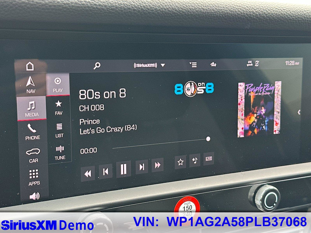 Thumbnail: 2023 Porsche Macan - 34