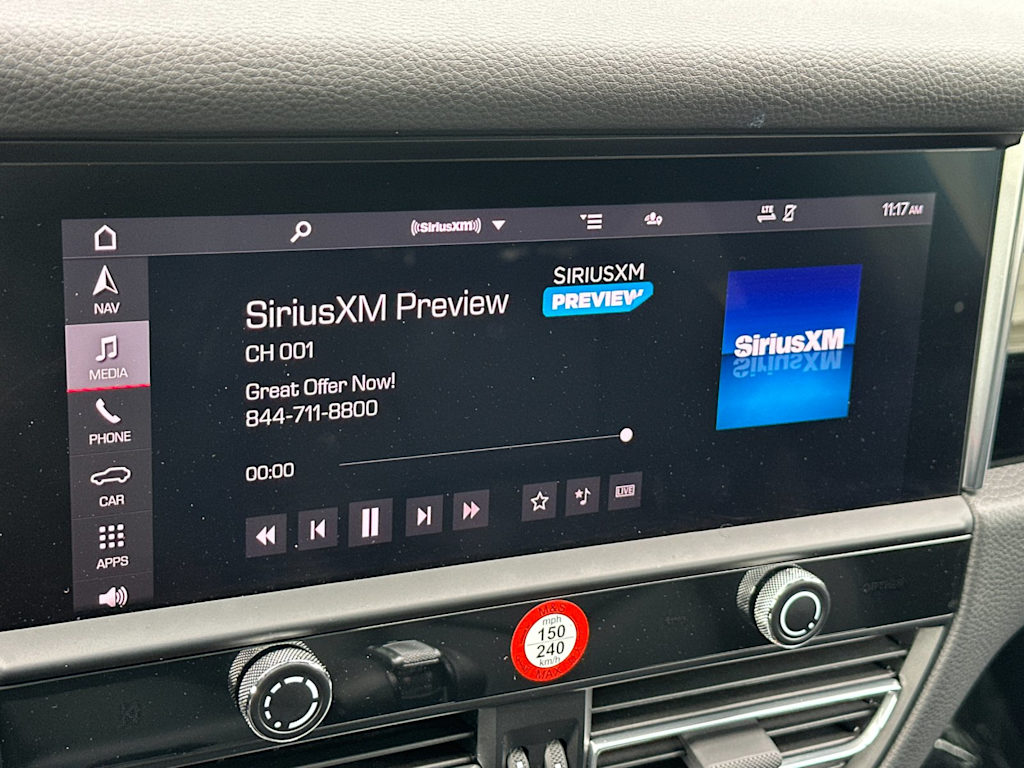 Thumbnail: 2023 Porsche Macan - 13