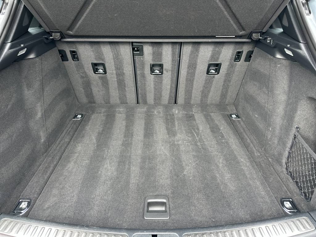 Thumbnail: 2023 Porsche Macan - 16