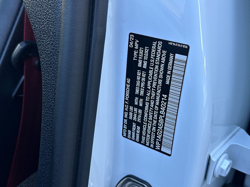 Thumbnail: 2023 Porsche Macan - 18