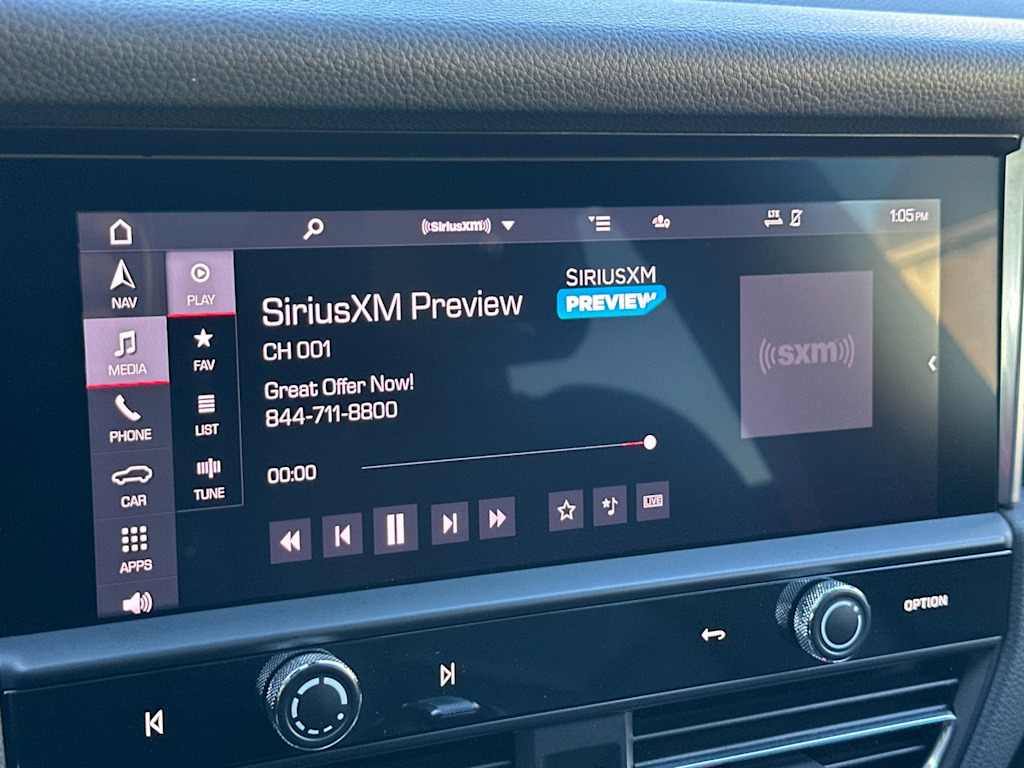 Thumbnail: 2023 Porsche Macan - 14