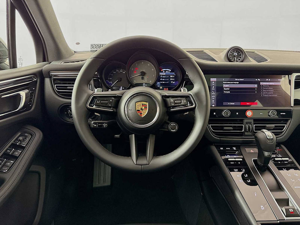 Thumbnail: 2026 Porsche Macan - 12