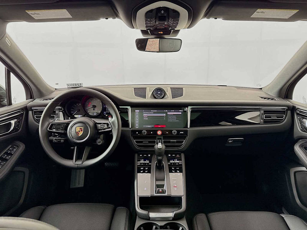 Thumbnail: 2026 Porsche Macan - 55