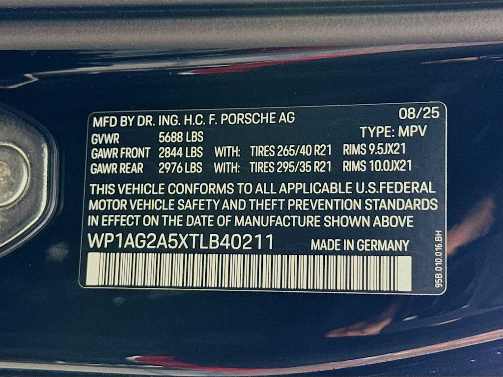 Thumbnail: 2026 Porsche Macan - 15
