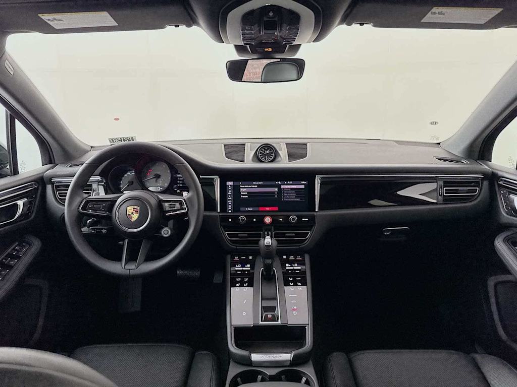 Thumbnail: 2026 Porsche Macan - 55