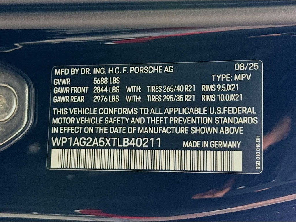 Thumbnail: 2026 Porsche Macan - 53