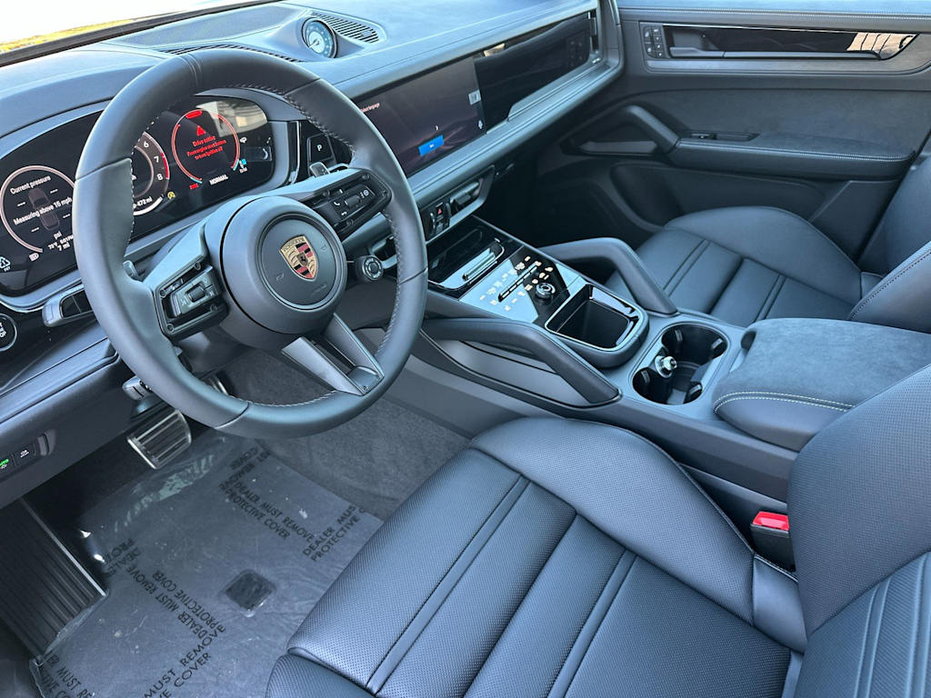 Thumbnail: 2026 Porsche Cayenne - 2