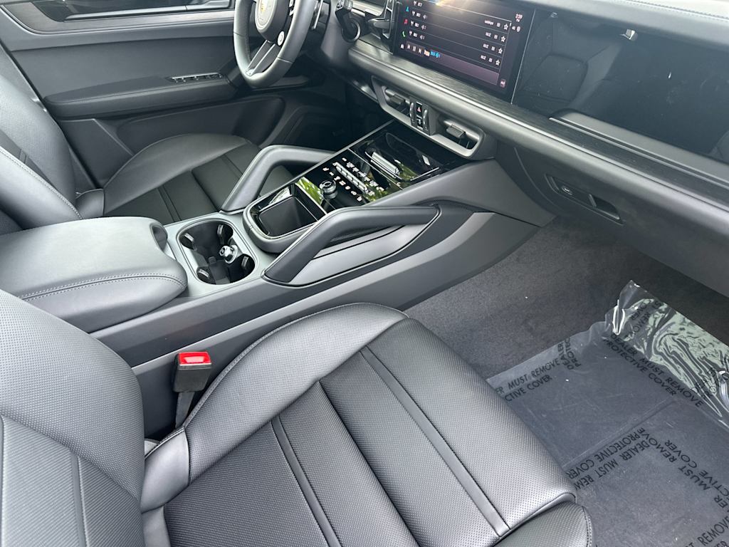 Thumbnail: 2026 Porsche Cayenne - 13