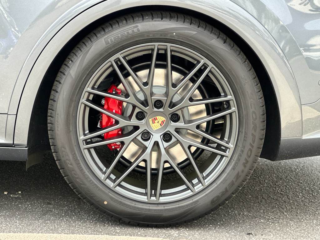 Thumbnail: 2026 Porsche Cayenne - 8