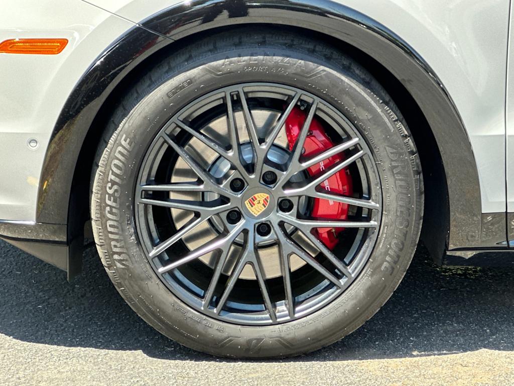 Thumbnail: 2025 Porsche Cayenne - 8