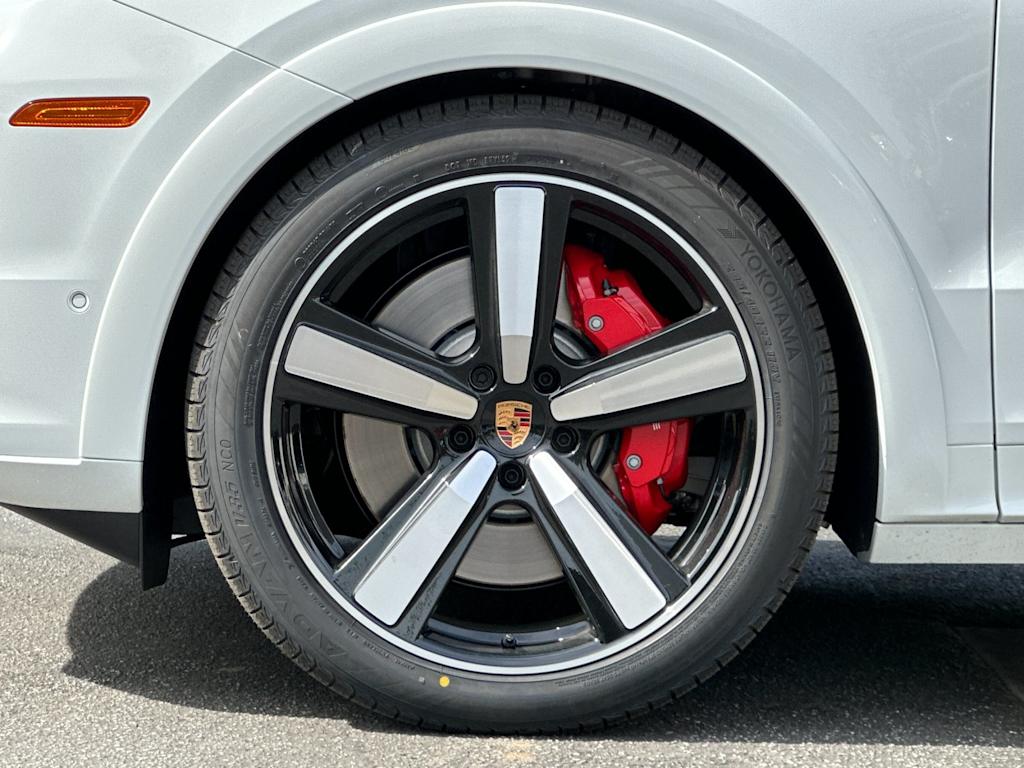 Thumbnail: 2026 Porsche Cayenne - 7