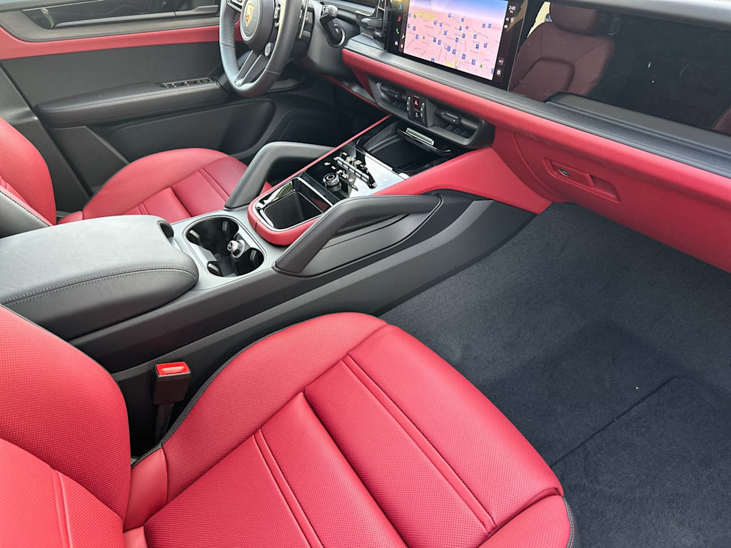 Thumbnail: 2026 Porsche Cayenne - 12