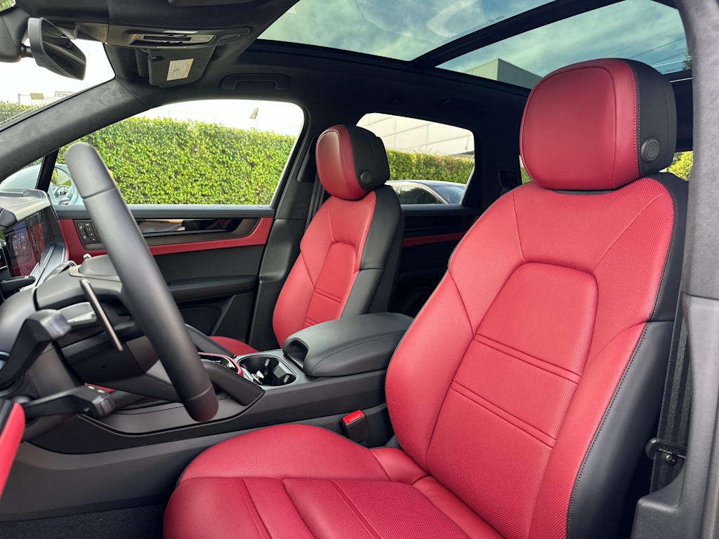 Thumbnail: 2026 Porsche Cayenne - 9