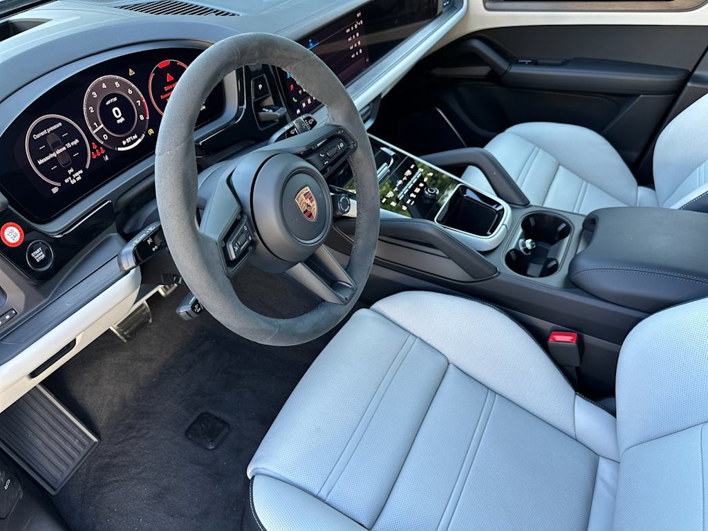 Thumbnail: 2026 Porsche Cayenne - 10