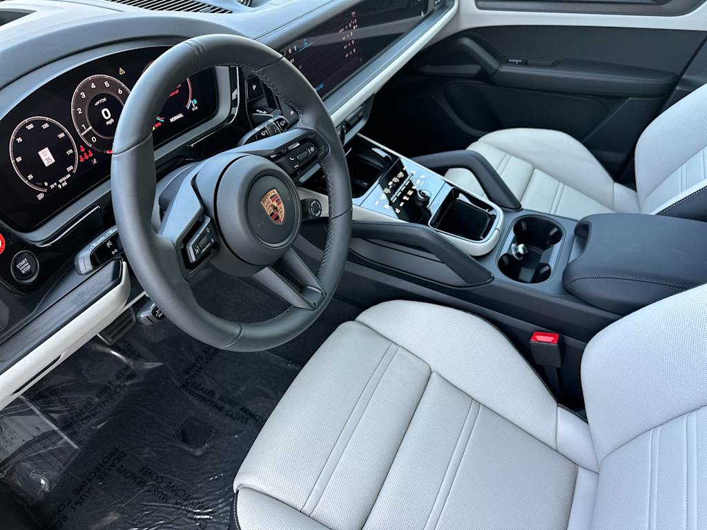 Thumbnail: 2026 Porsche Cayenne - 2
