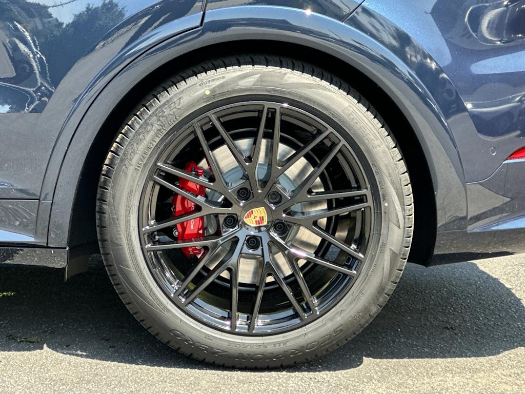 Thumbnail: 2026 Porsche Cayenne - 8