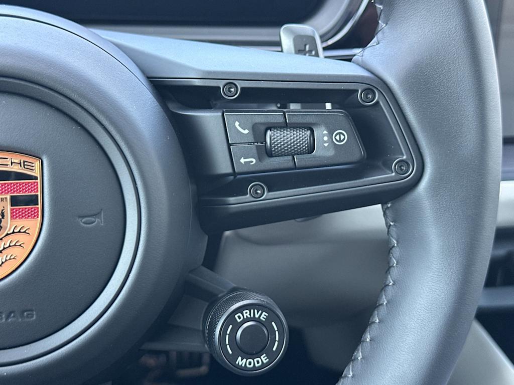 Thumbnail: 2026 Porsche Cayenne - 31