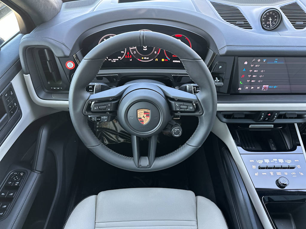 Thumbnail: 2026 Porsche Cayenne - 13