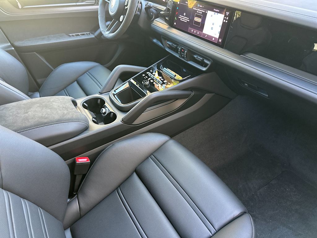 Thumbnail: 2026 Porsche Cayenne - 13