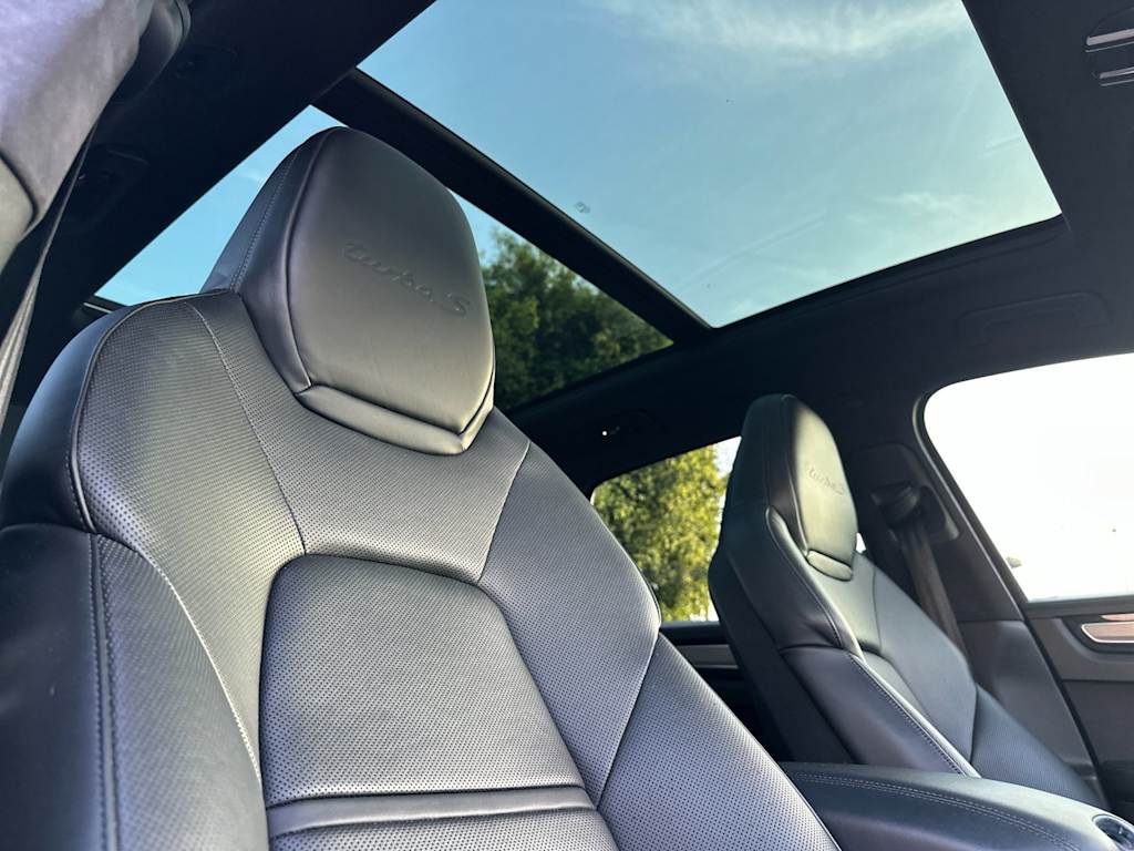 Thumbnail: 2023 Porsche Cayenne - 26