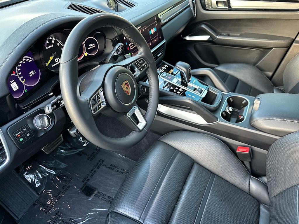 Thumbnail: 2023 Porsche Cayenne - 2