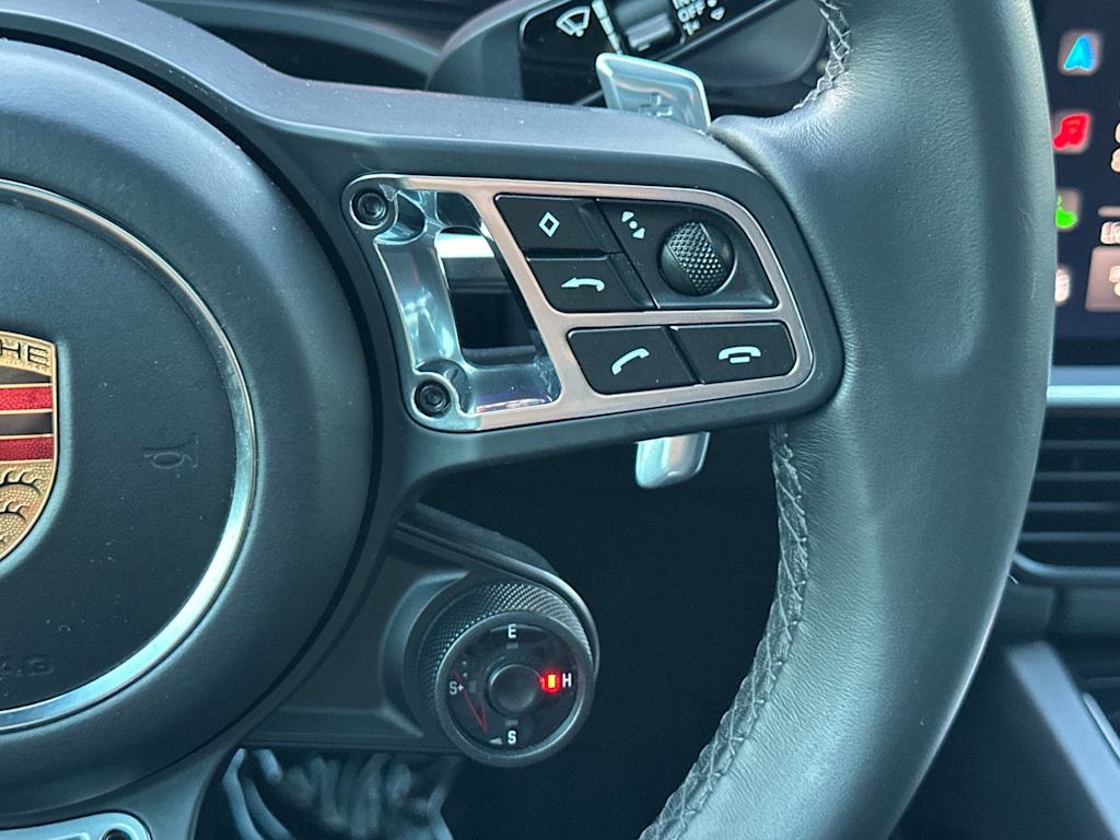 Thumbnail: 2023 Porsche Cayenne - 32