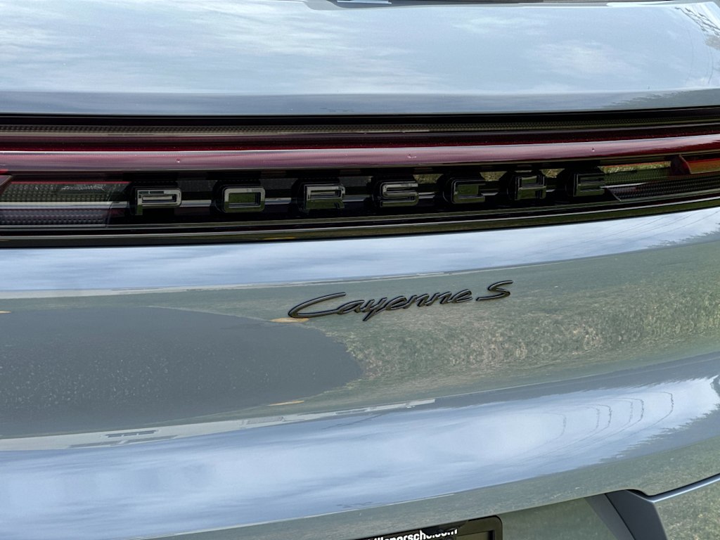 Thumbnail: 2026 Porsche Cayenne - 33