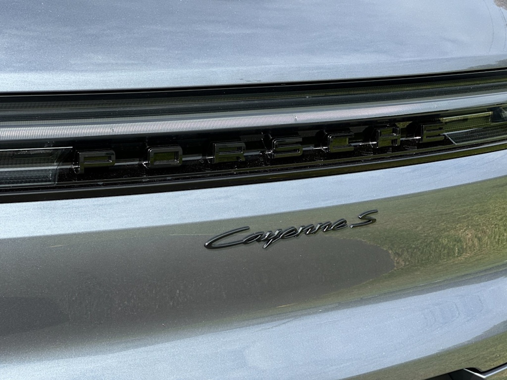 Thumbnail: 2026 Porsche Cayenne - 6