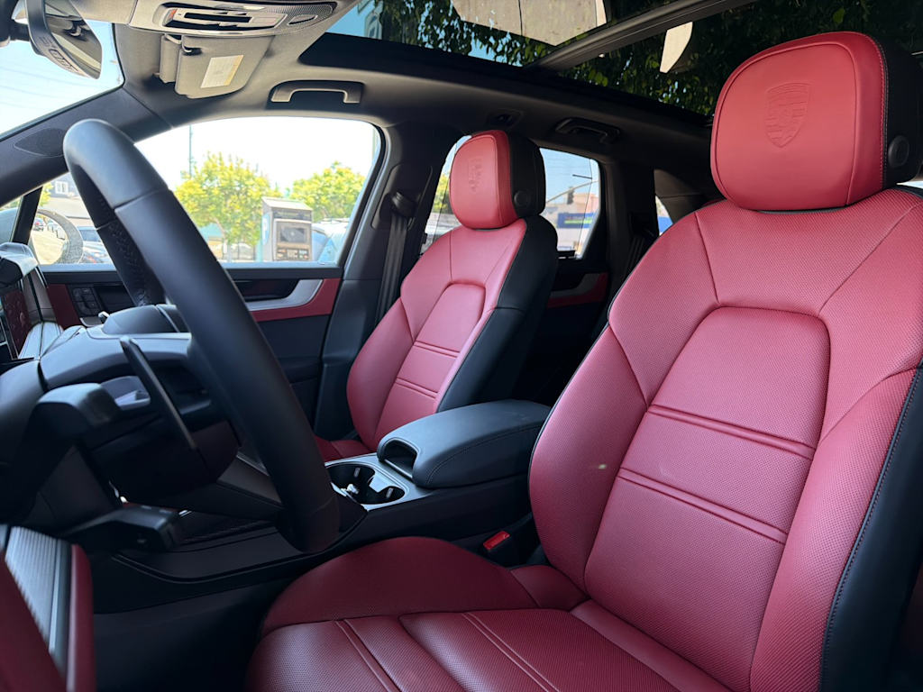 Thumbnail: 2026 Porsche Cayenne - 10