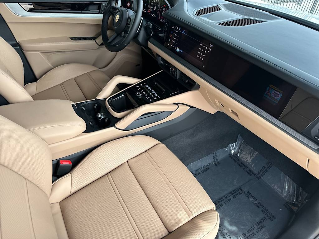 Thumbnail: 2026 Porsche Cayenne - 9