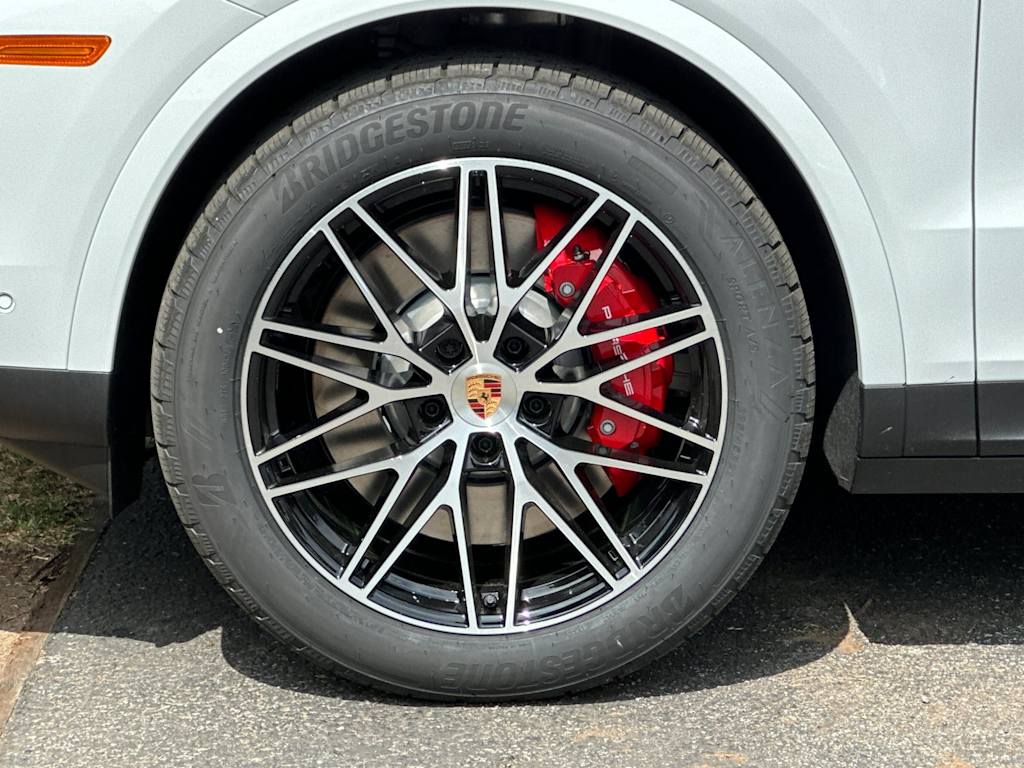 Thumbnail: 2026 Porsche Cayenne - 7