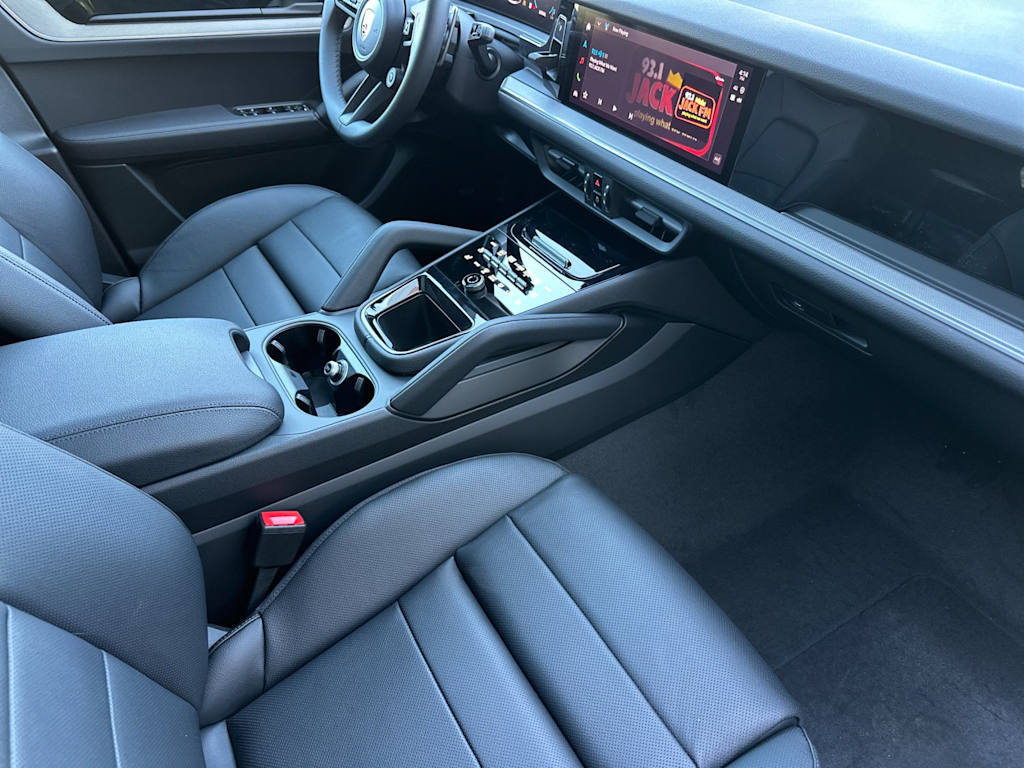 Thumbnail: 2026 Porsche Cayenne - 12