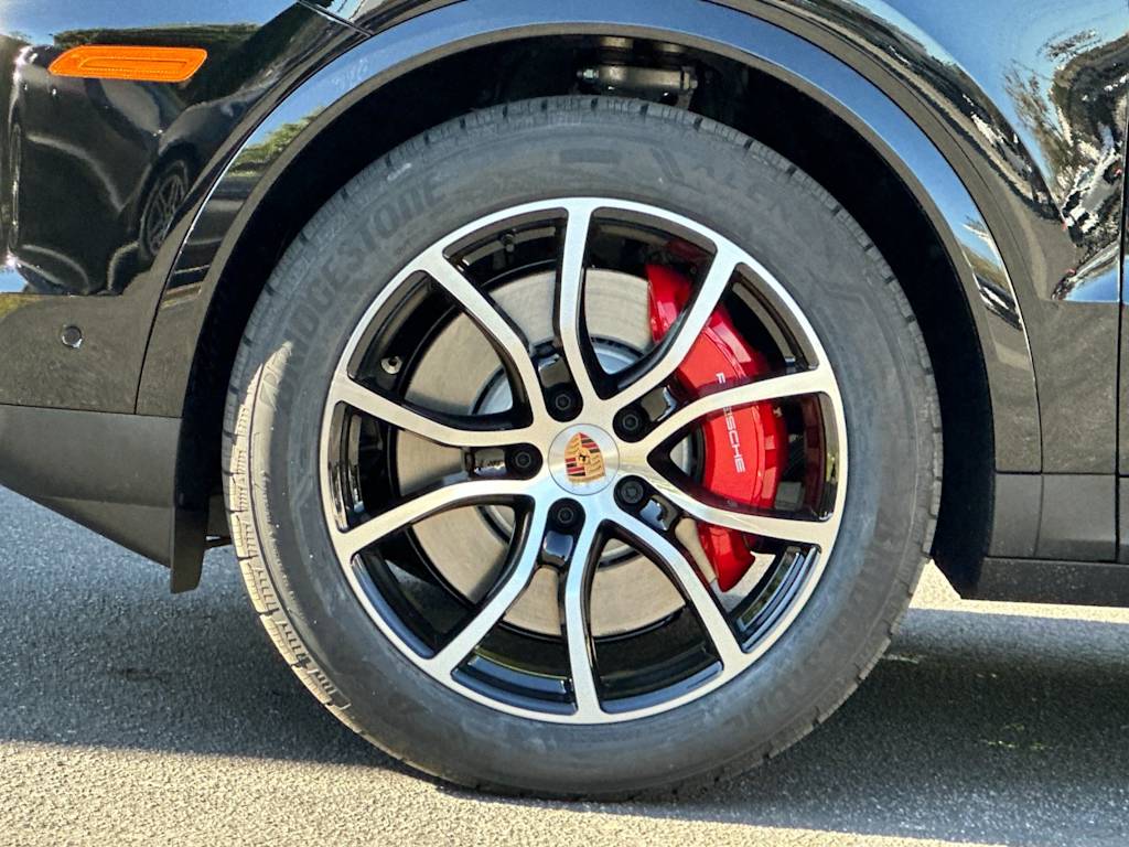 Thumbnail: 2026 Porsche Cayenne - 7