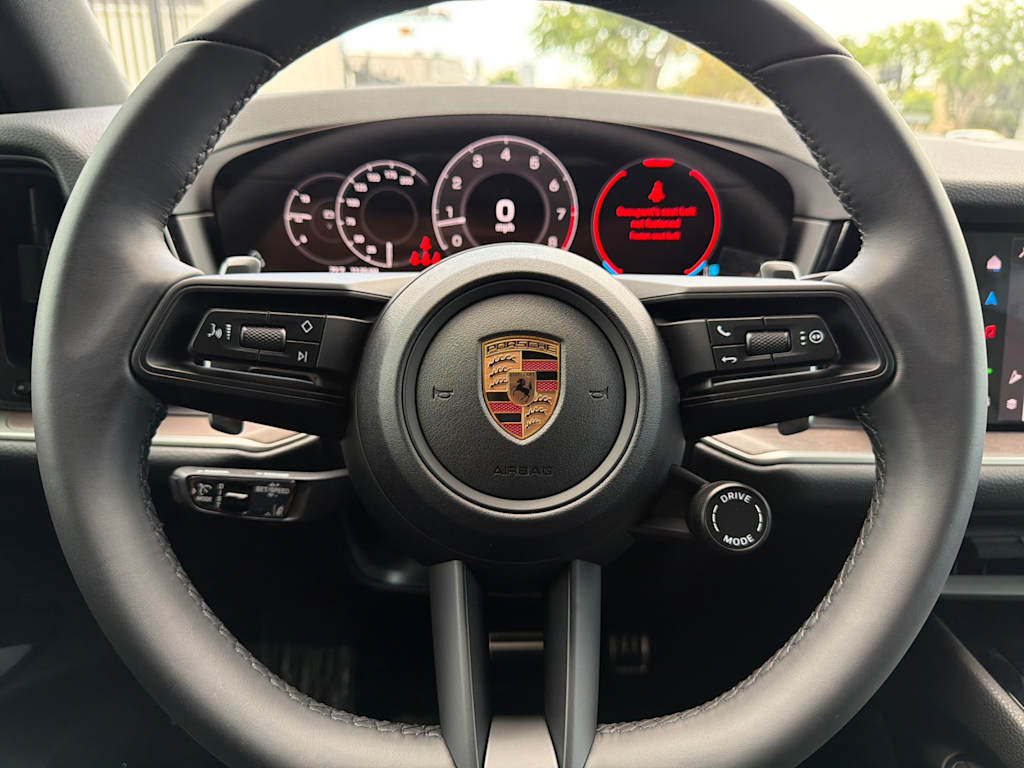 Thumbnail: 2026 Porsche Cayenne - 30