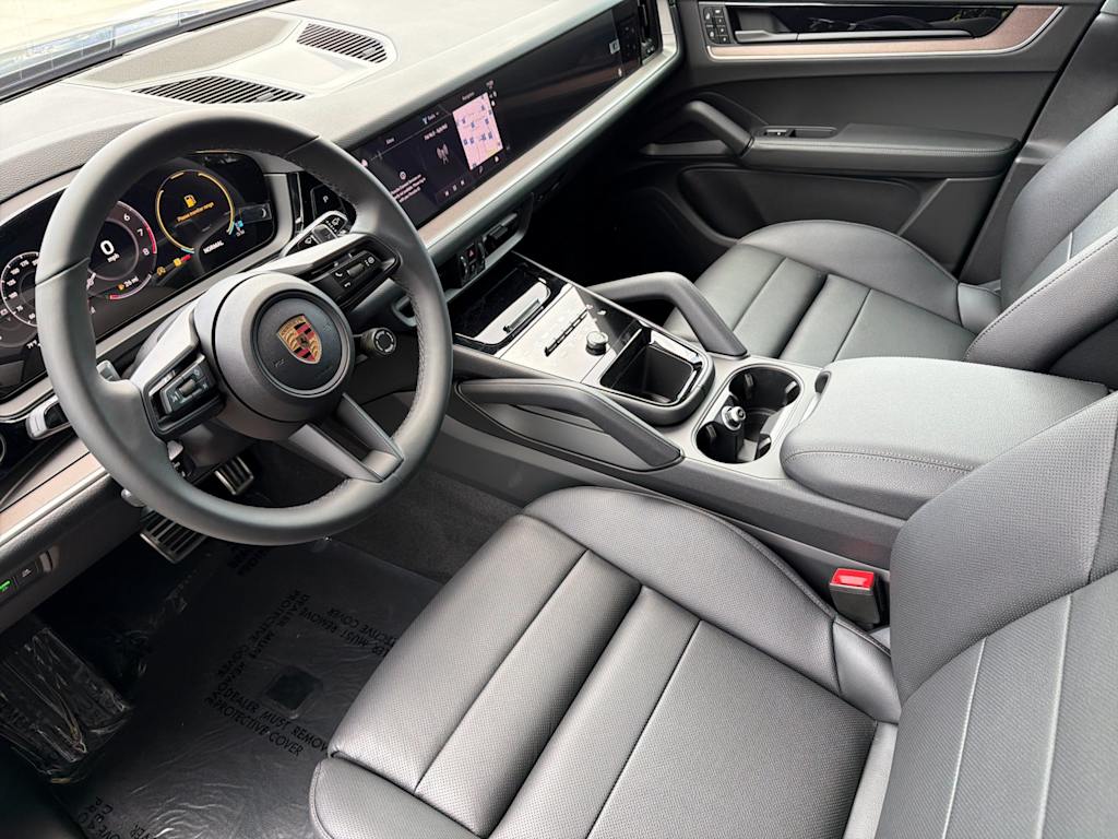 Thumbnail: 2026 Porsche Cayenne - 2