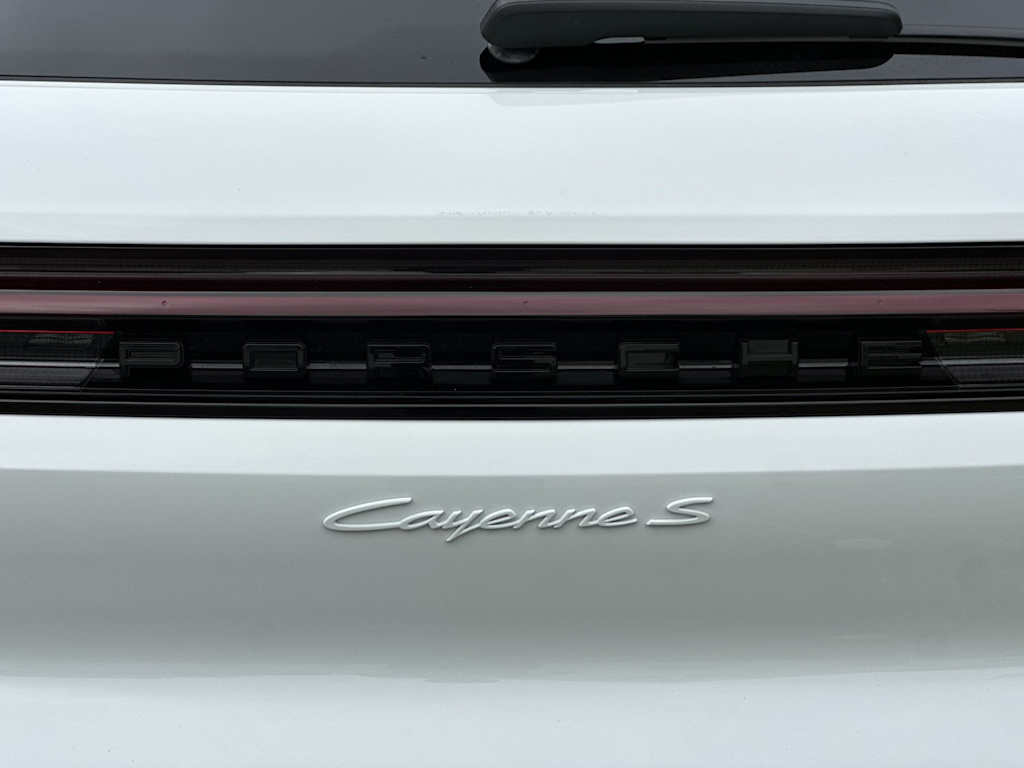 Thumbnail: 2026 Porsche Cayenne - 6