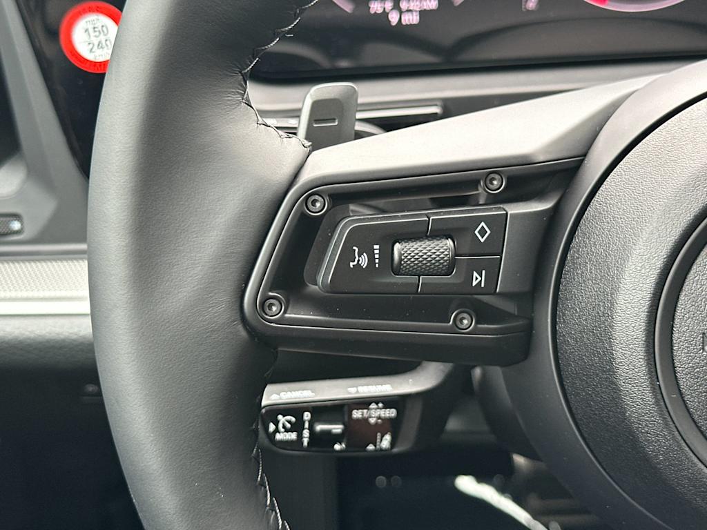 Thumbnail: 2026 Porsche Cayenne - 32