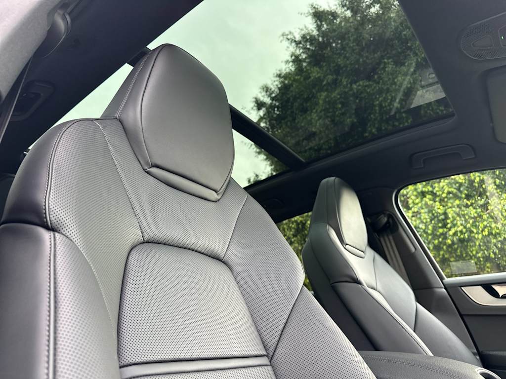 Thumbnail: 2026 Porsche Cayenne - 24