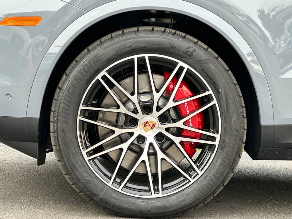 Thumbnail: 2026 Porsche Cayenne - 8