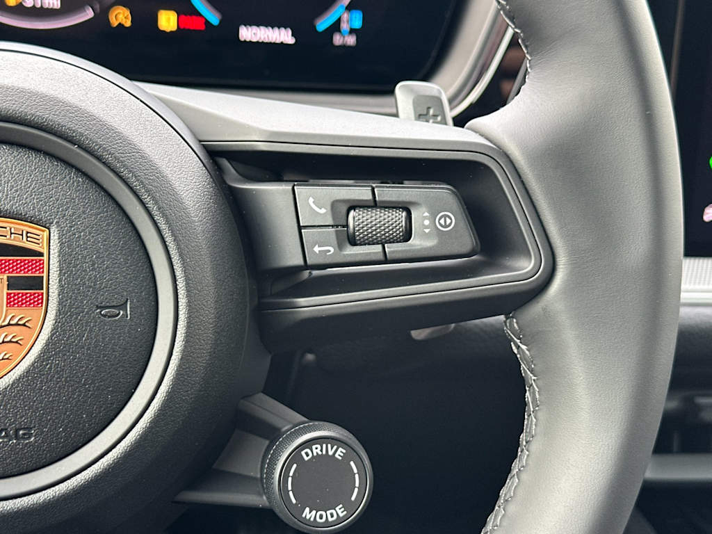 Thumbnail: 2026 Porsche Cayenne - 32