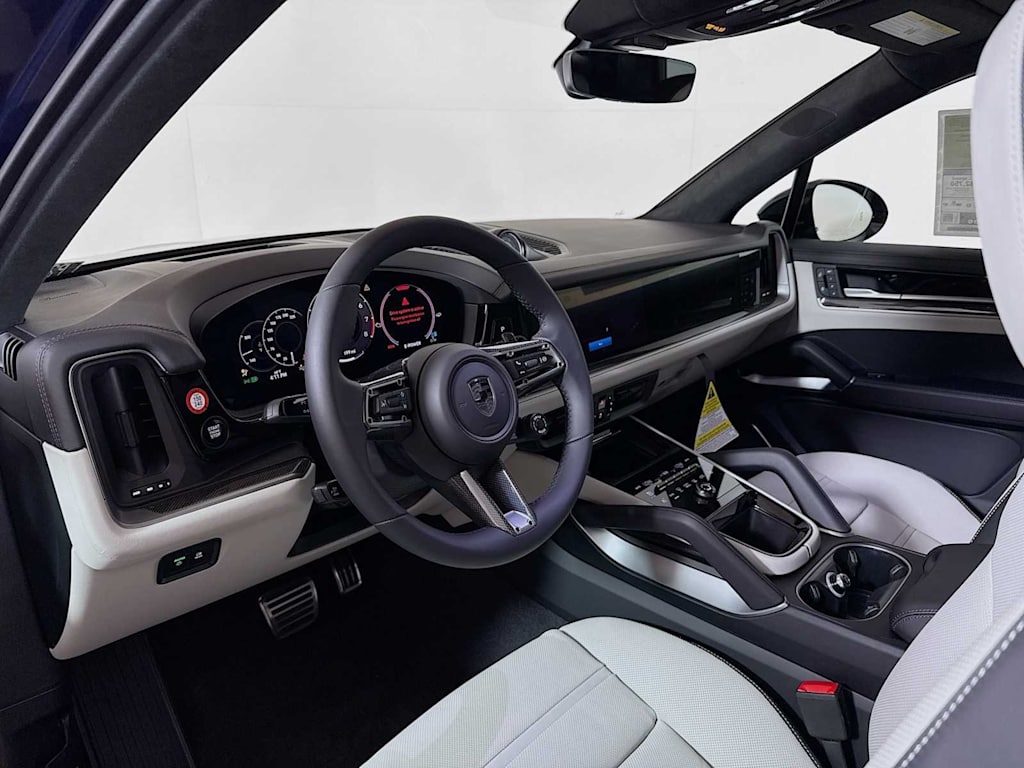 Thumbnail: 2025 Porsche Cayenne - 2