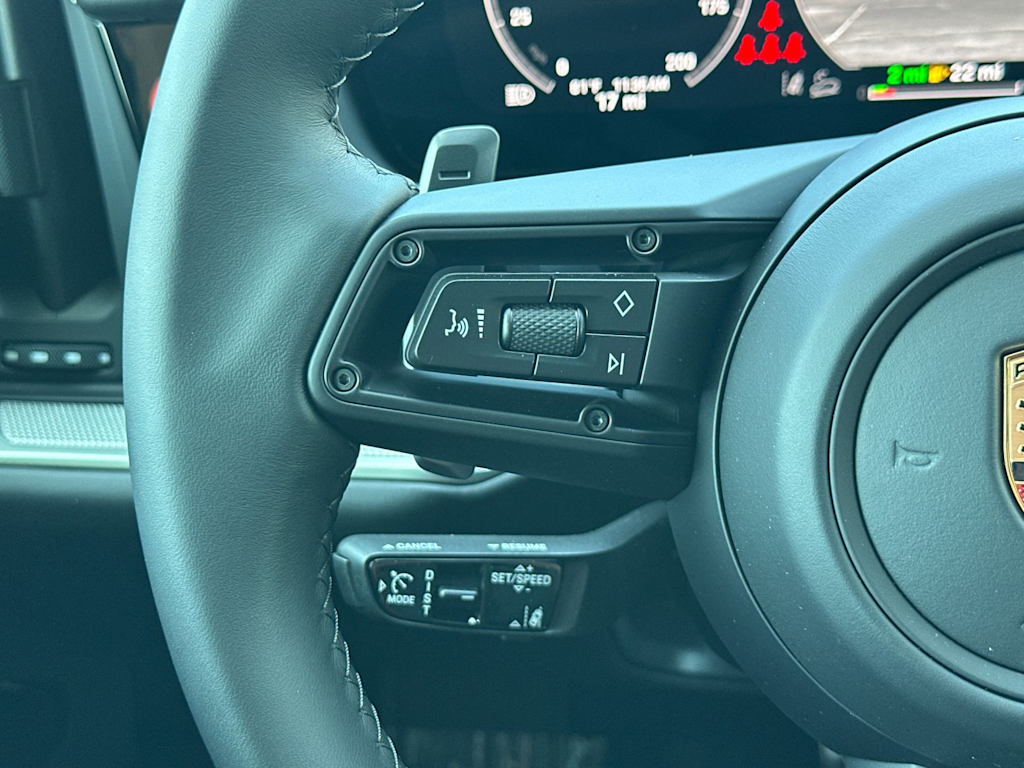 Thumbnail: 2026 Porsche Cayenne - 30