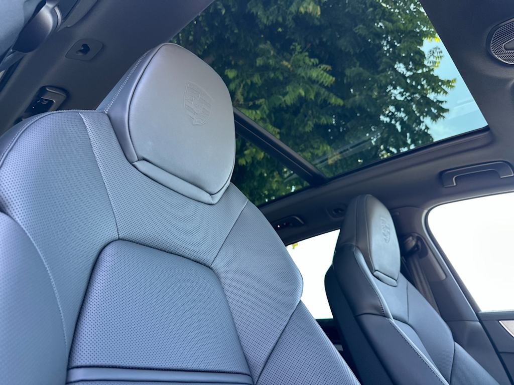 Thumbnail: 2026 Porsche Cayenne - 11
