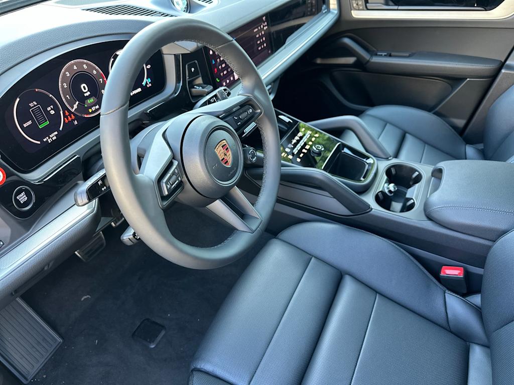 Thumbnail: 2026 Porsche Cayenne - 2