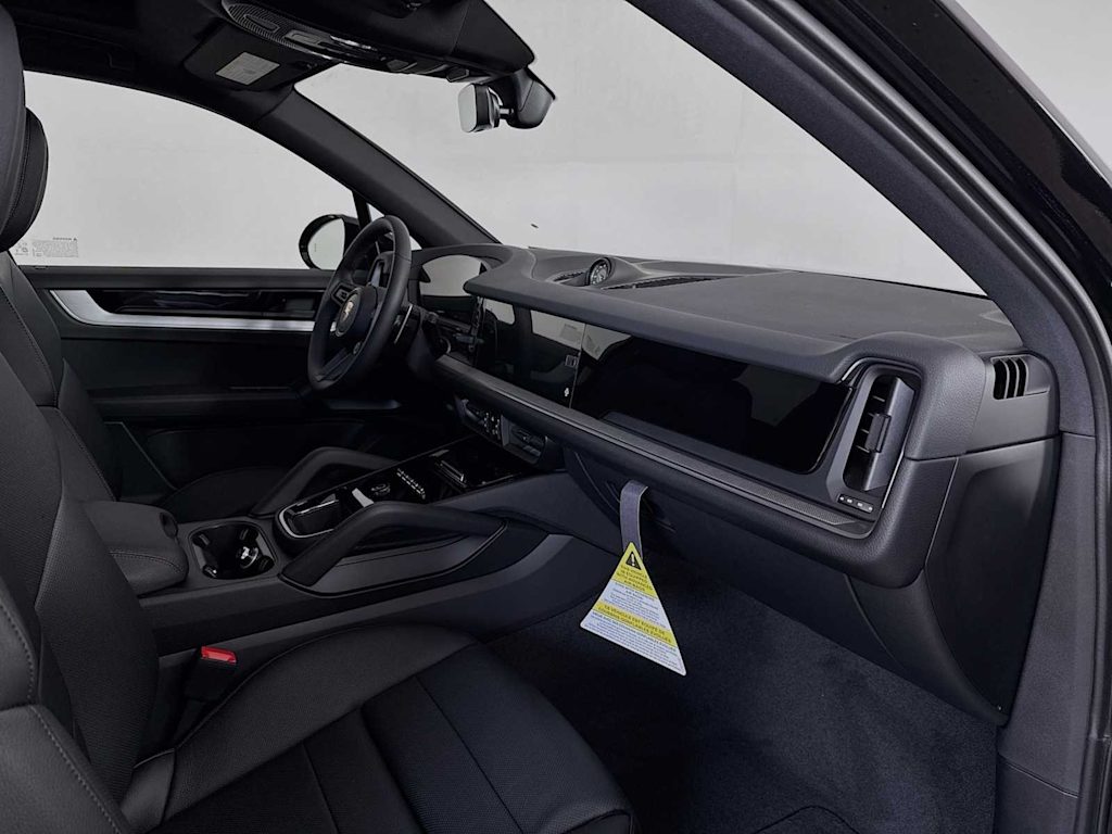 Thumbnail: 2026 Porsche Cayenne - 25