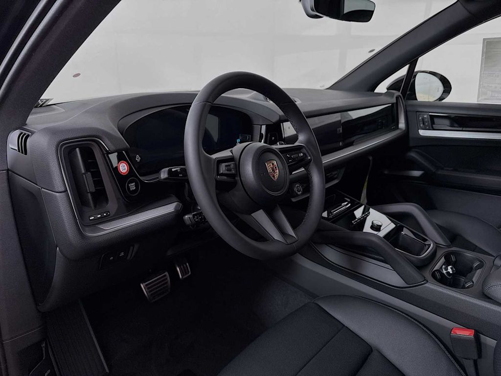 Thumbnail: 2026 Porsche Cayenne - 2