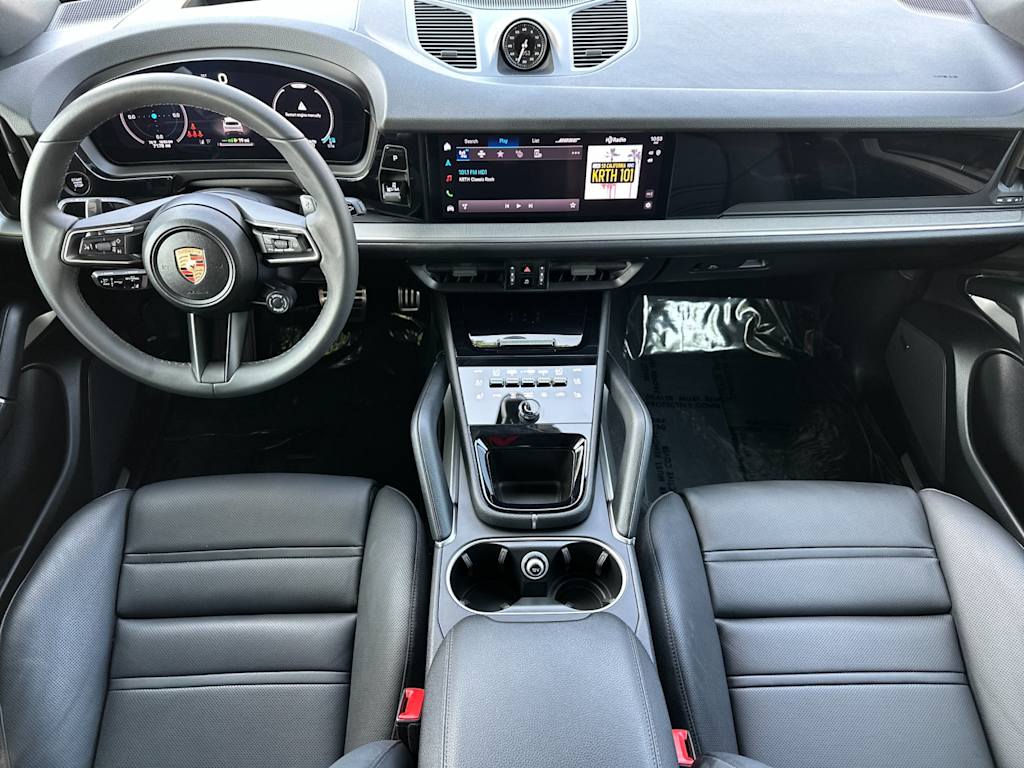 Thumbnail: 2025 Porsche Cayenne - 2