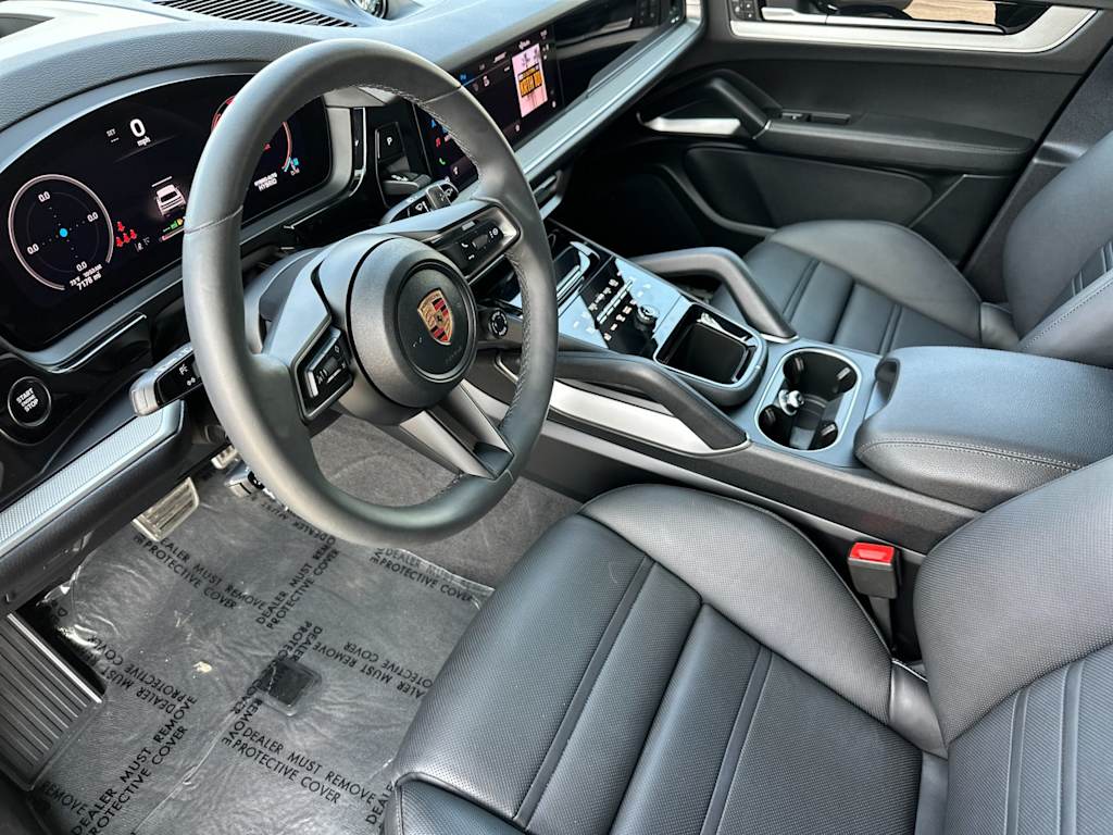 Thumbnail: 2025 Porsche Cayenne - 10