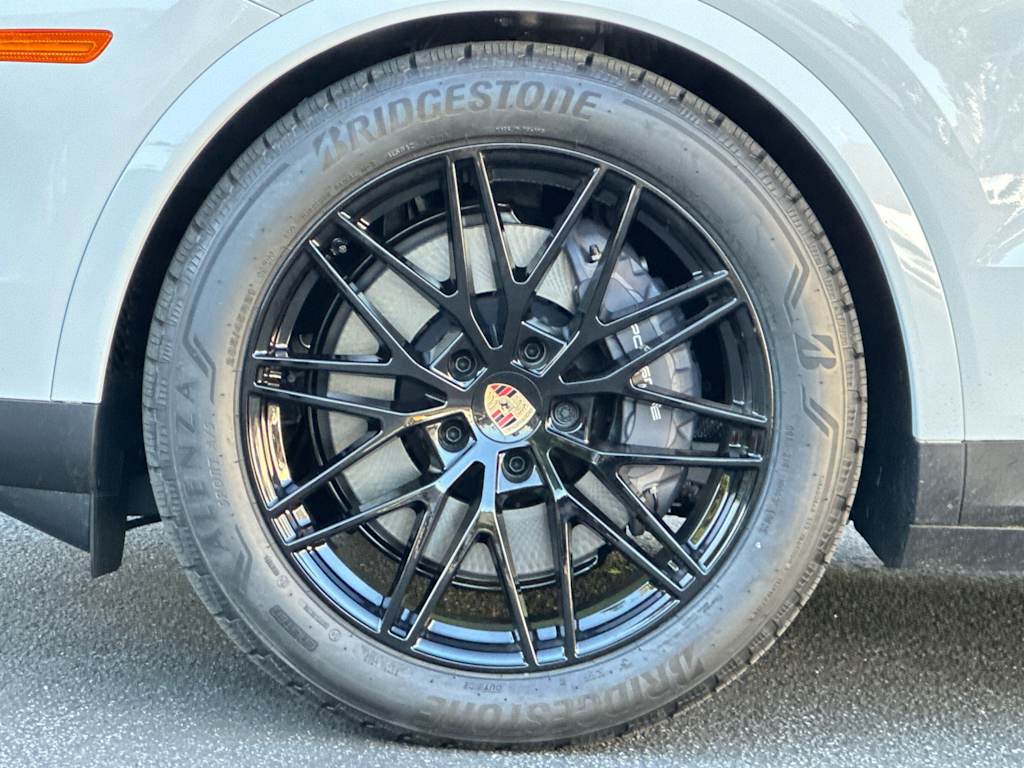 Thumbnail: 2025 Porsche Cayenne - 8